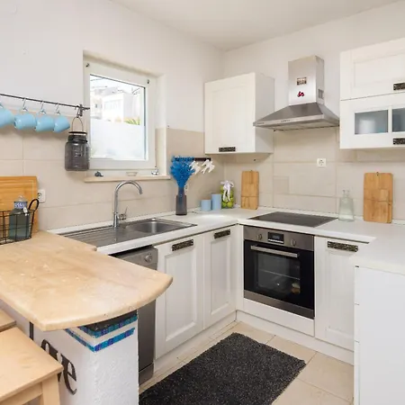 Gl Apartman Stanici